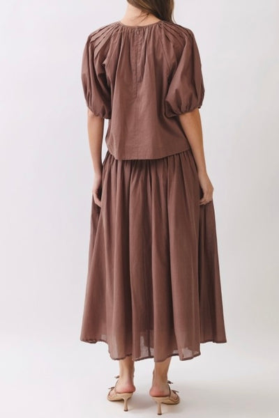 Flowy Pleated Maxi Skirt (Brown)