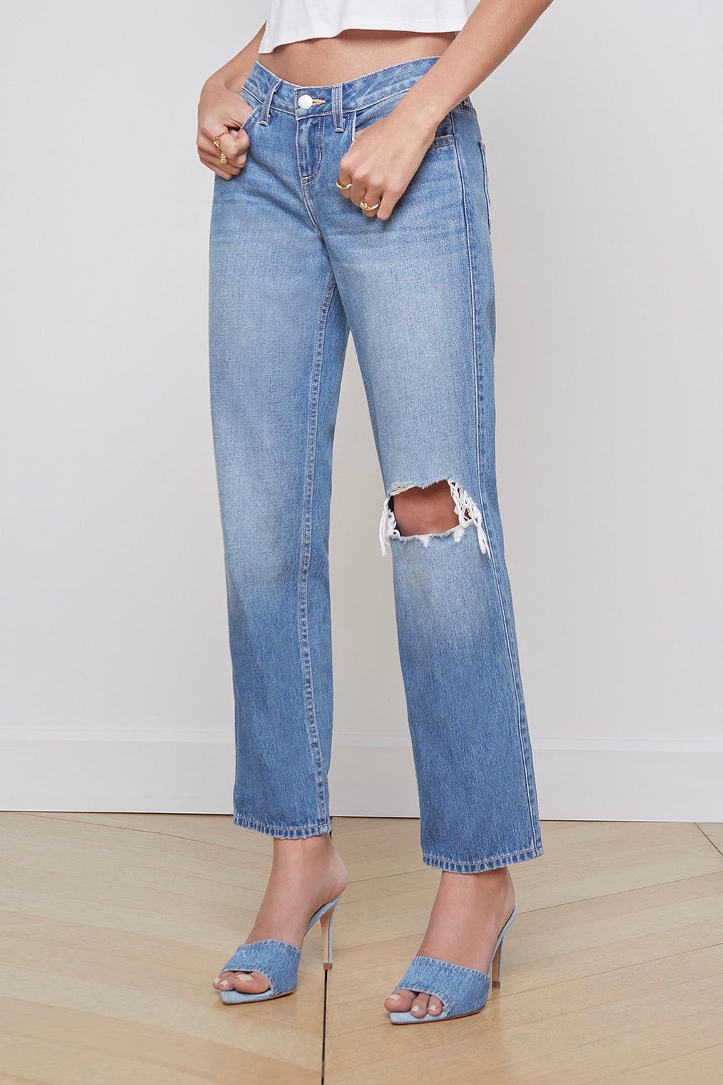 NEVIA Low Rise Slouch Straight Jean