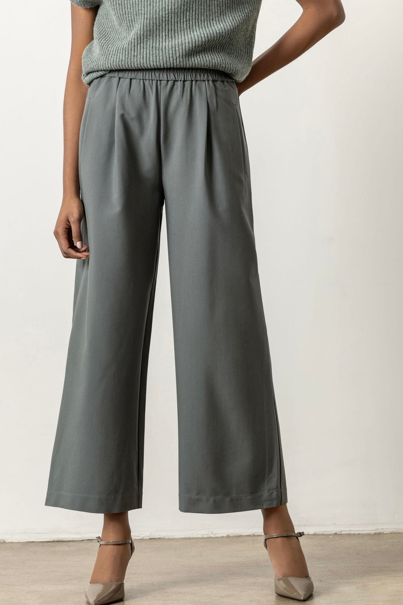 Wide Leg Pull On Pant