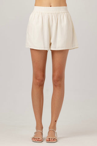 FULLER Short White