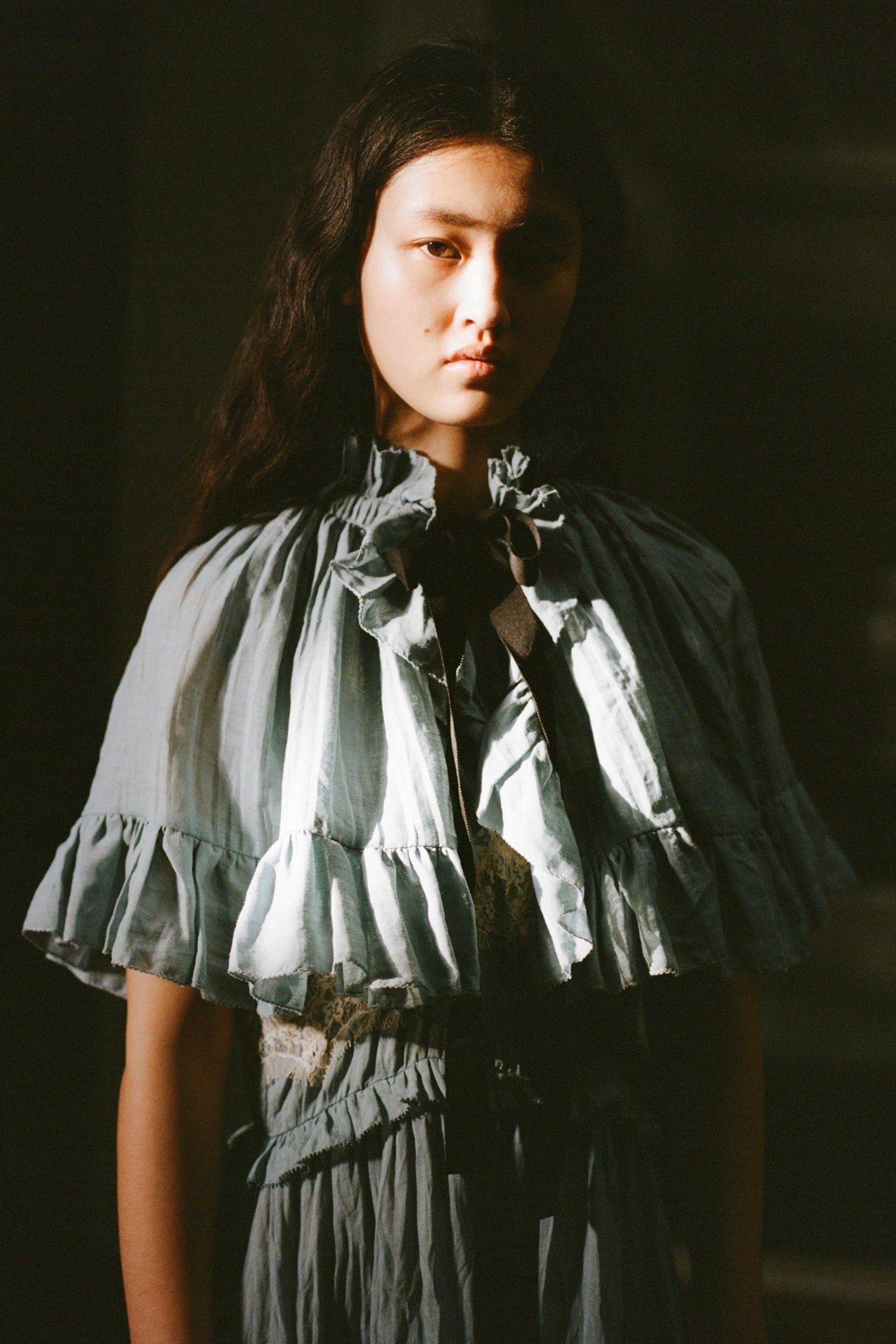 ANISE Solid Capelet