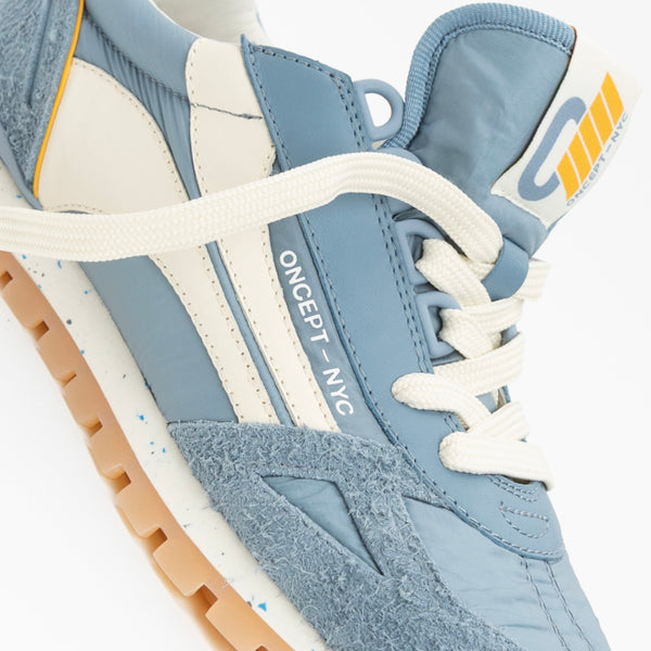 TORONTO Sneaker